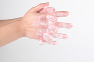 Lavage des mains-doigts entrelacs